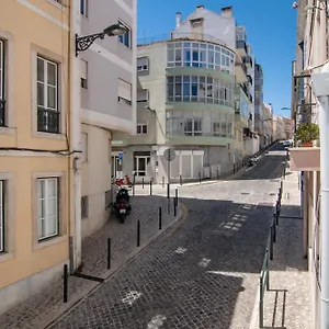 Apartamento Charming & Peaceful Family Flat, Lisboa